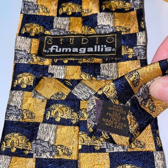 Yellow and navy blue vintage 90s‎ cars Studio by Fumagalli's patterned silk Tie - Picture 5 of 5